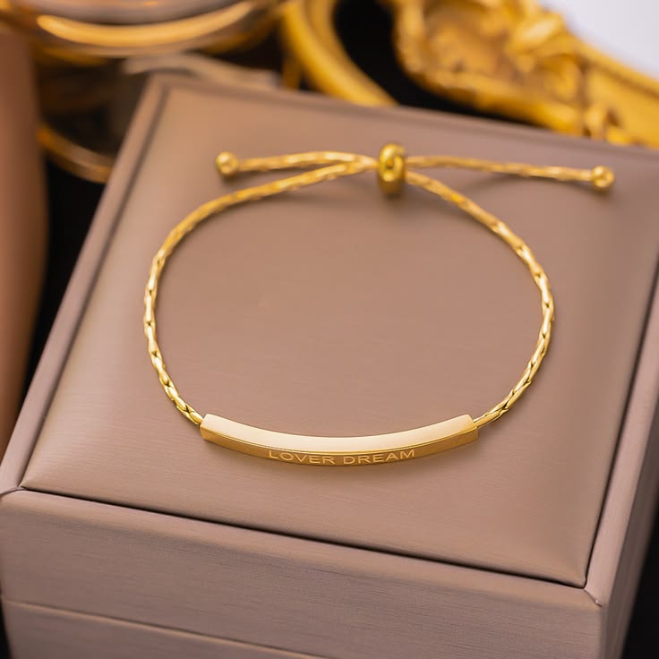 Lover Dream Bracelet FO30 – Minimal Gold