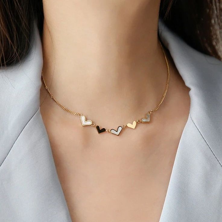 Shell Heart Necklace – Effortless Elegance